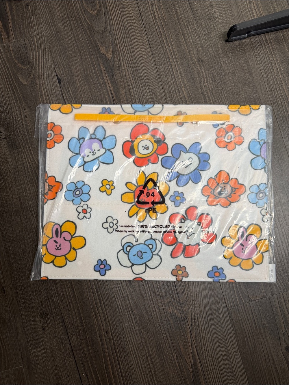 BTS BT21 claw clip organizer